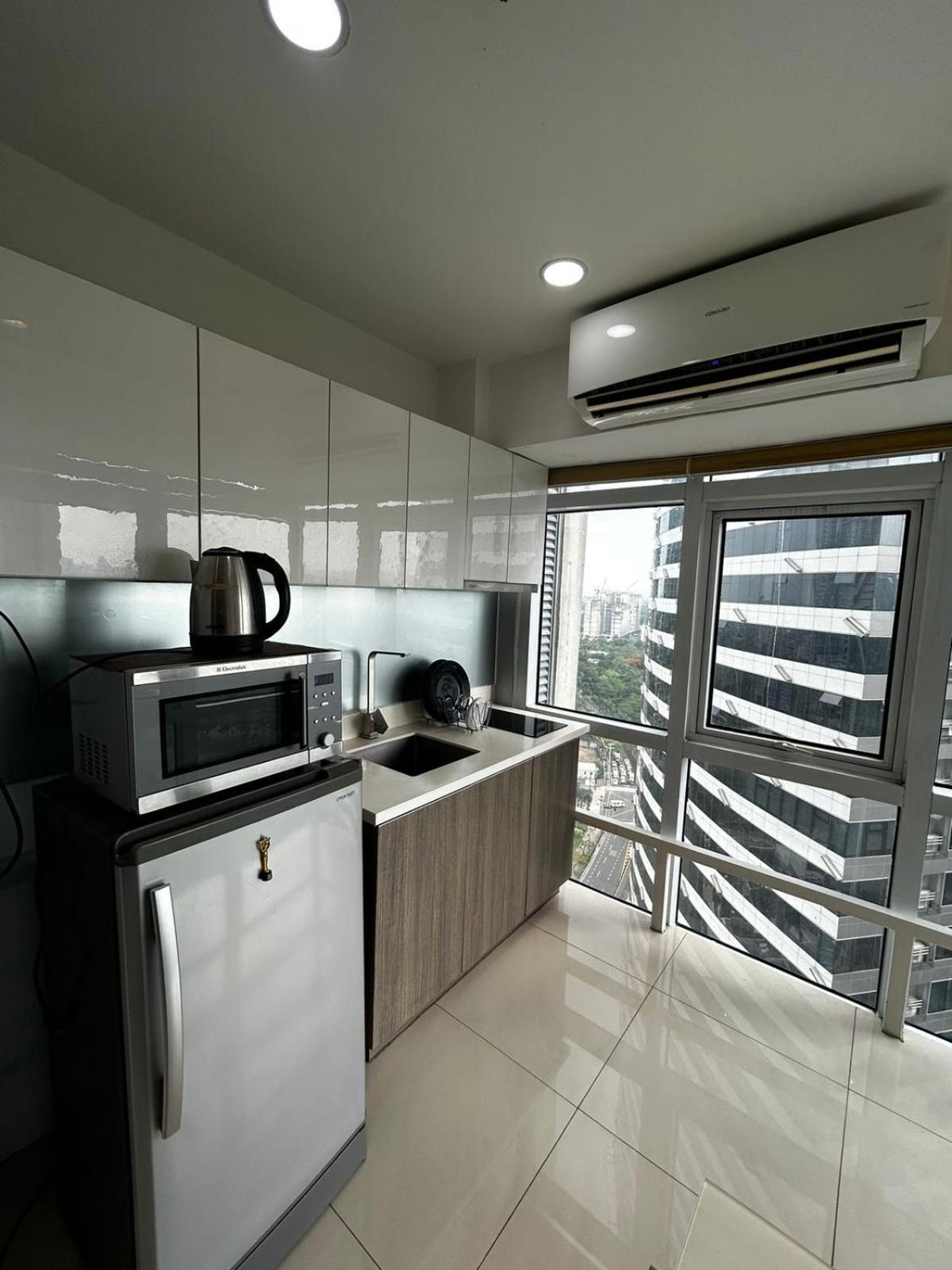 Oasis Regency @ Fort Victoria Bgc تاغويغ المظهر الخارجي الصورة